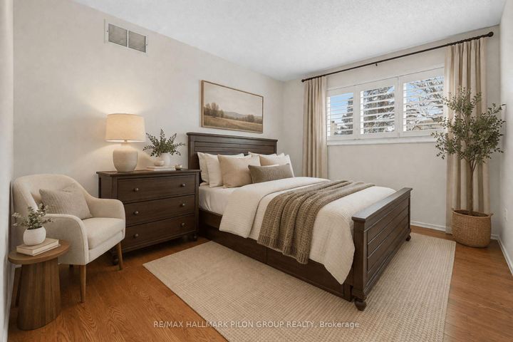 Photo 16 at 56 Townsend Drive, Nepean (Heritage Park), Ottawa