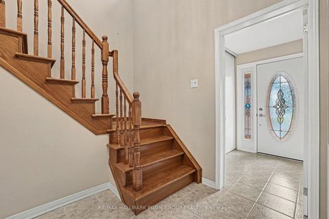 Photo 11 at 56 Townsend Drive, Nepean (Heritage Park), Ottawa