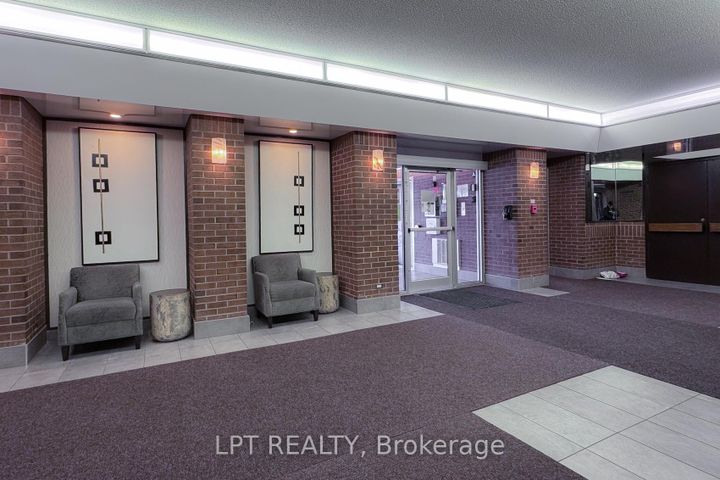 Photo 4 at 802 - 1380 Prince Of Wales Drive, Nepean (Carleton Square), Ottawa