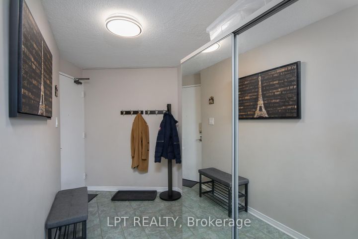 Photo 7 at 802 - 1380 Prince Of Wales Drive, Nepean (Carleton Square), Ottawa