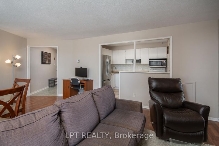 Photo 12 at 802 - 1380 Prince Of Wales Drive, Nepean (Carleton Square), Ottawa