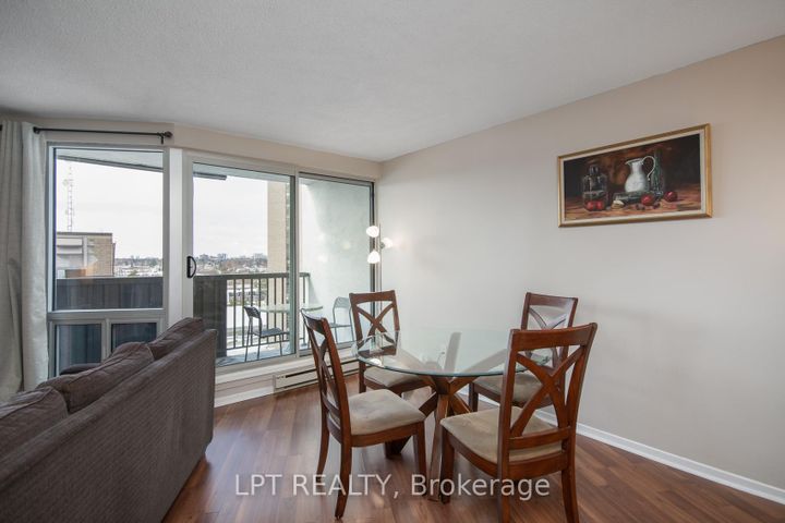 Photo 14 at 802 - 1380 Prince Of Wales Drive, Nepean (Carleton Square), Ottawa
