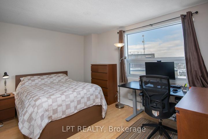 Photo 19 at 802 - 1380 Prince Of Wales Drive, Nepean (Carleton Square), Ottawa
