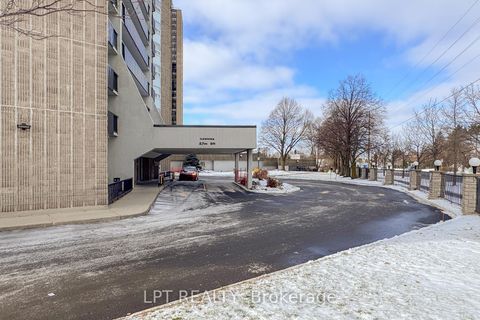 Photo 2 at 802 - 1380 Prince Of Wales Drive, Nepean (Carleton Square), Ottawa