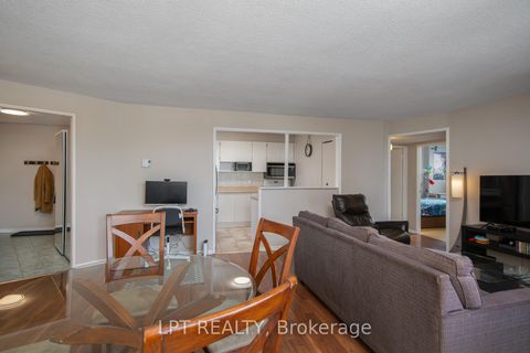 Photo 10 at 802 - 1380 Prince Of Wales Drive, Nepean (Carleton Square), Ottawa