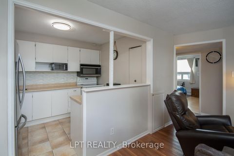 Photo 15 at 802 - 1380 Prince Of Wales Drive, Nepean (Carleton Square), Ottawa