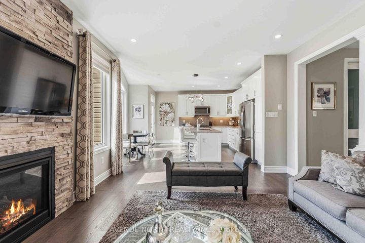 Photo 15 at 368 River Landing Avenue, Nepean (Half Moon Bay), Ottawa