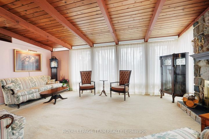 Photo 9 at 26 Nanaimo Drive, Nepean (Bruce Farm/Graham Park/Qualicum/Bellands), Ottawa