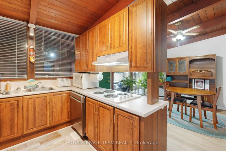 Photo 14 at 26 Nanaimo Drive, Nepean (Bruce Farm/Graham Park/Qualicum/Bellands), Ottawa