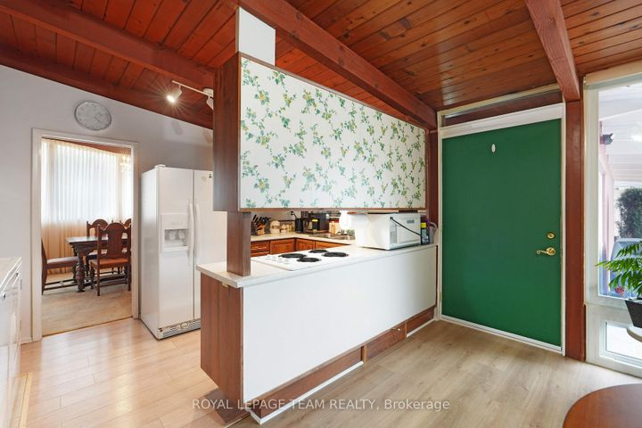 Photo 17 at 26 Nanaimo Drive, Nepean (Bruce Farm/Graham Park/Qualicum/Bellands), Ottawa