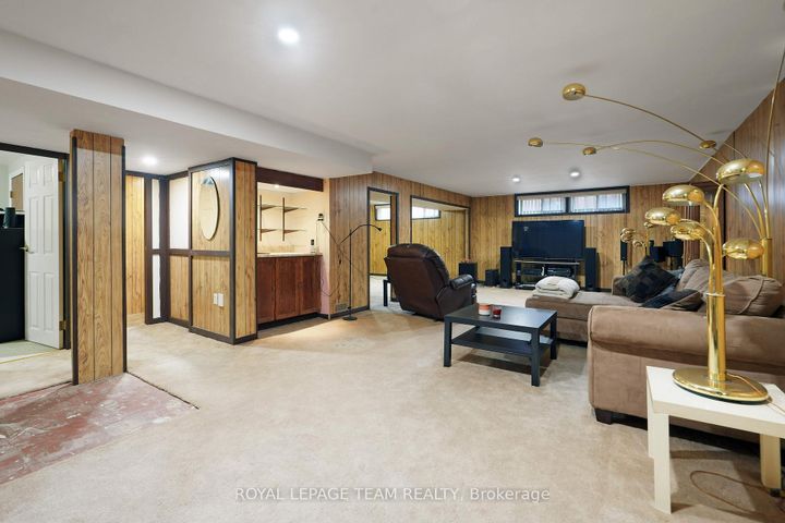 Photo 32 at 26 Nanaimo Drive, Nepean (Bruce Farm/Graham Park/Qualicum/Bellands), Ottawa