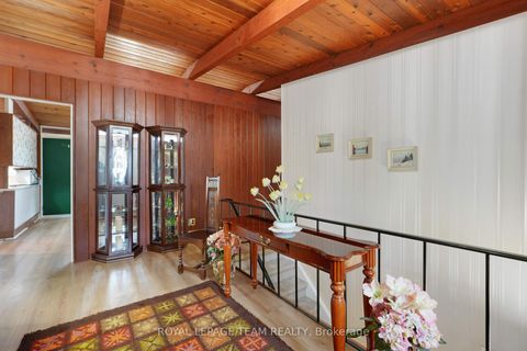 Photo 7 at 26 Nanaimo Drive, Nepean (Bruce Farm/Graham Park/Qualicum/Bellands), Ottawa