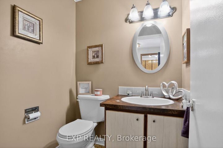 Photo 12 at 70 - 42F Benlea Drive, Nepean (Tanglewood), Ottawa