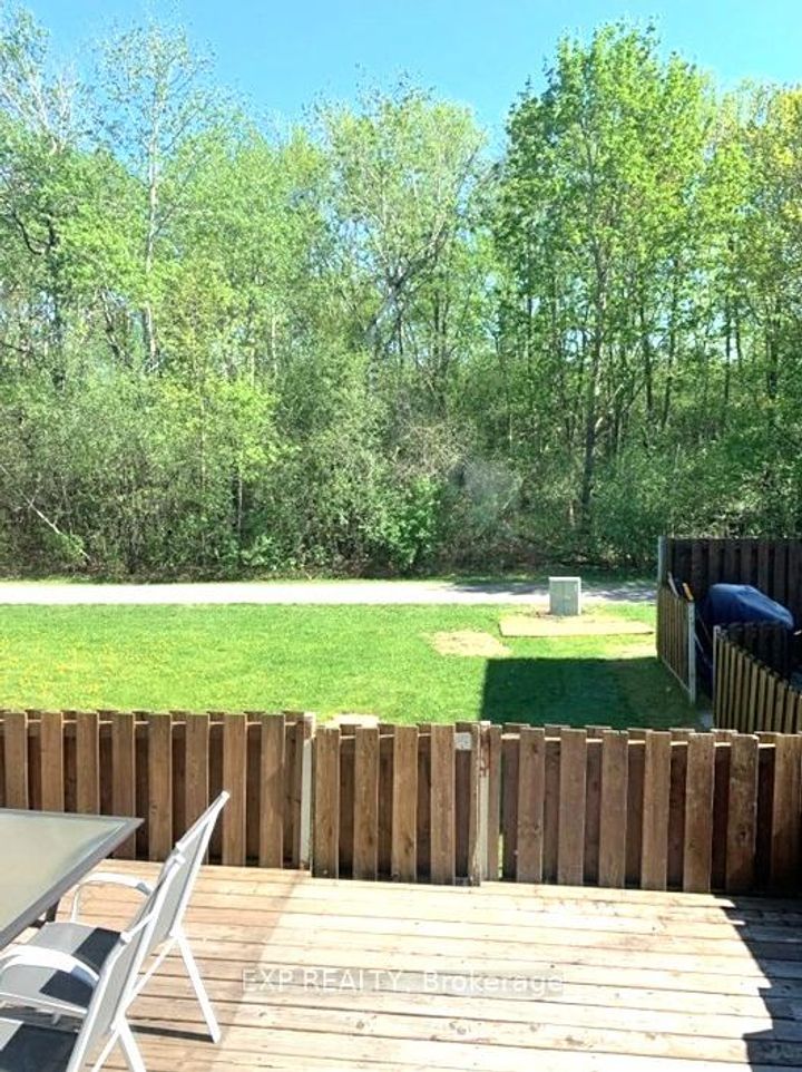 Photo 27 at 70 - 42F Benlea Drive, Nepean (Tanglewood), Ottawa