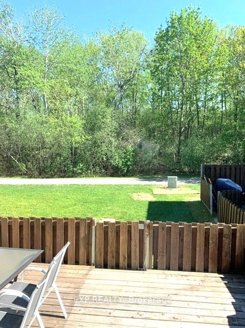 Photo 27 at 70 - 42F Benlea Drive, Nepean (Tanglewood), Ottawa