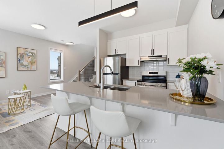 Photo 13 at 840 Andesite Terrace, Nepean (Half Moon Bay), Ottawa