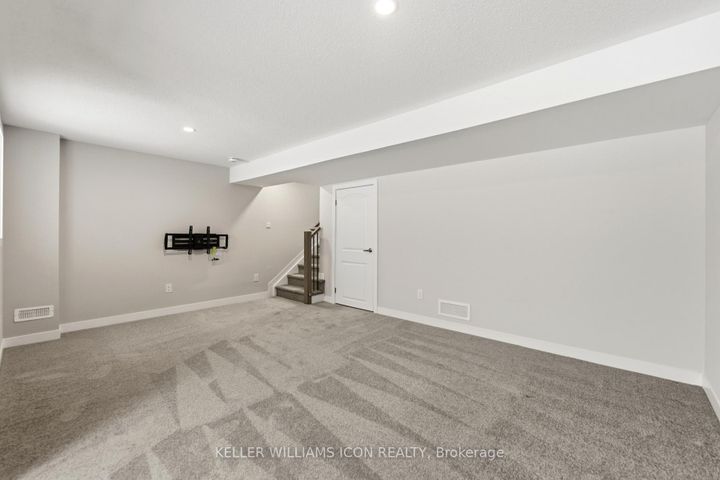 Photo 37 at 840 Andesite Terrace, Nepean (Half Moon Bay), Ottawa