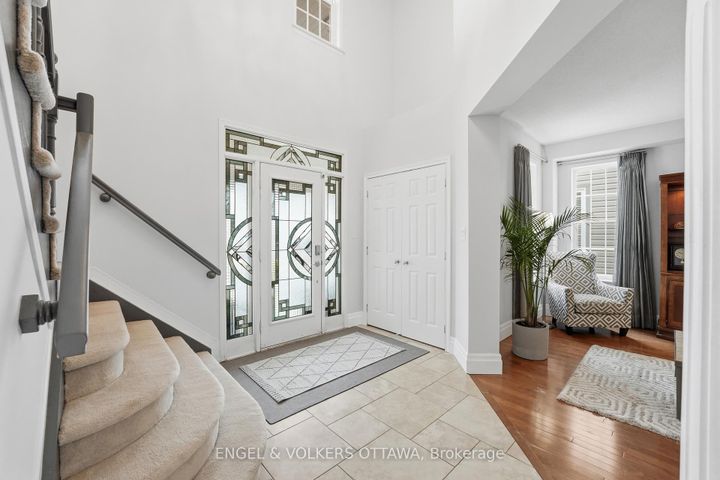 Photo 4 at 31 Leatherwood Crescent, Nepean (Stonebridge), Ottawa