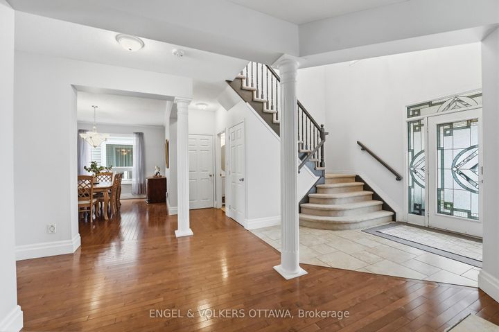 Photo 10 at 31 Leatherwood Crescent, Nepean (Stonebridge), Ottawa