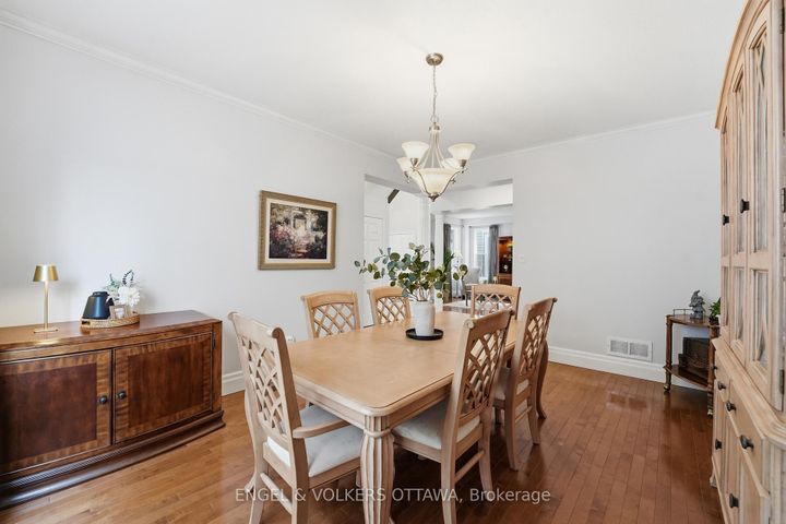 Photo 12 at 31 Leatherwood Crescent, Nepean (Stonebridge), Ottawa