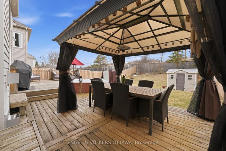 Photo 42 at 31 Leatherwood Crescent, Nepean (Stonebridge), Ottawa