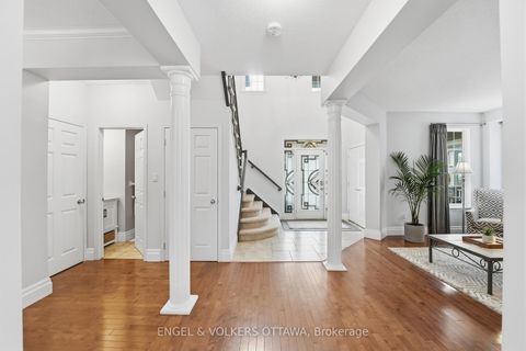 Photo 13 at 31 Leatherwood Crescent, Nepean (Stonebridge), Ottawa