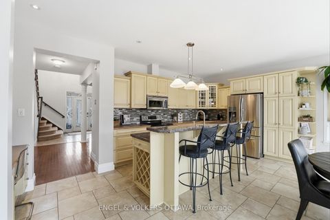 Photo 15 at 31 Leatherwood Crescent, Nepean (Stonebridge), Ottawa