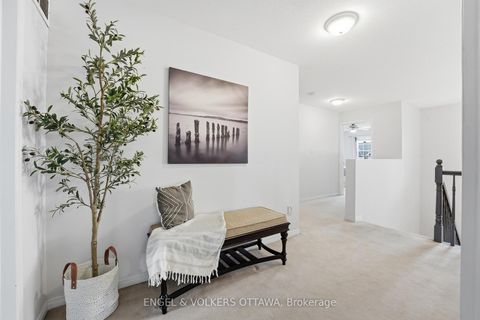 Photo 25 at 31 Leatherwood Crescent, Nepean (Stonebridge), Ottawa