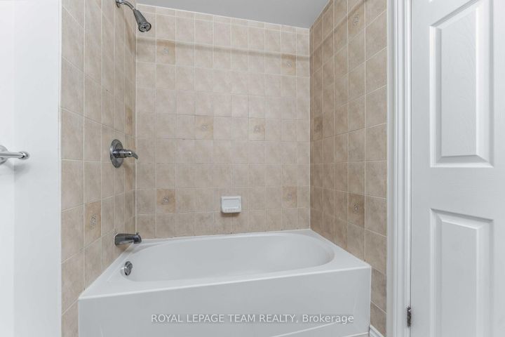 Photo 19 at A - 405 Chapman Mills Drive, Nepean (Strandherd), Ottawa