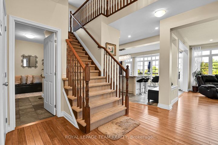 Photo 5 at 756 Kilbirnie Drive, Nepean (Stonebridge), Ottawa