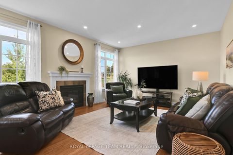 Photo 7 at 756 Kilbirnie Drive, Nepean (Stonebridge), Ottawa