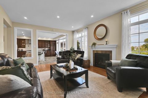 Photo 8 at 756 Kilbirnie Drive, Nepean (Stonebridge), Ottawa