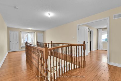 Photo 13 at 756 Kilbirnie Drive, Nepean (Stonebridge), Ottawa