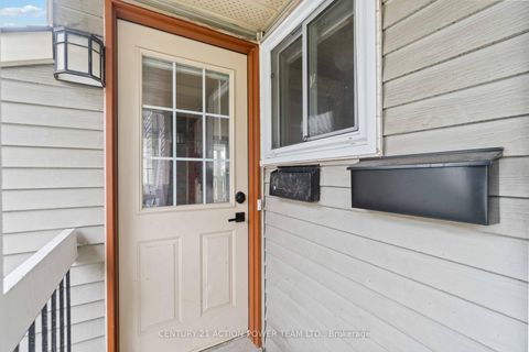 Photo 3 at 904 TANGUAY Court, Katimavik, Kanata