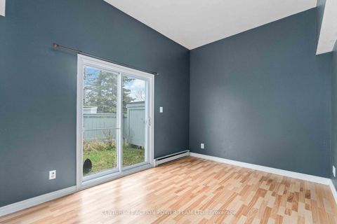 Photo 29 at 904 TANGUAY Court, Katimavik, Kanata