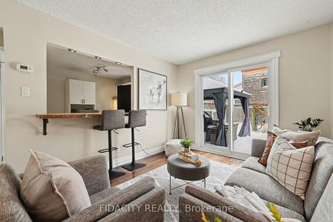 Photo 6 at 28 Glamorgan Drive, Glencairn/Hazeldean, Kanata