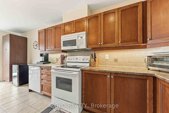 Photo 5 at 3566 Cambrian Road, Nepean (Half Moon Bay), Ottawa