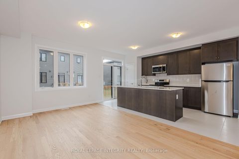 Photo 5 at 66 OSLER Street, Morgan's Grant/South March, Kanata