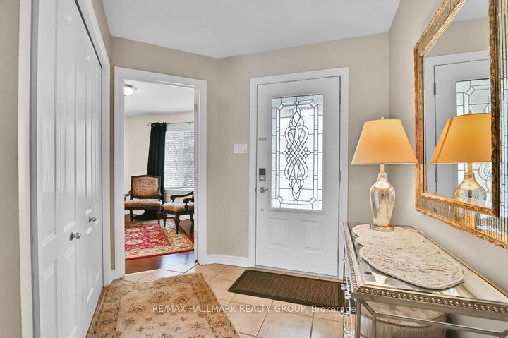 Photo 4 at 18 Spinney Way, Nepean (Longfields), Ottawa