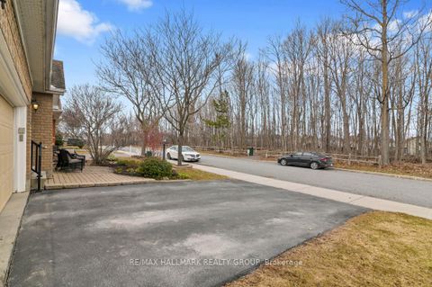 Photo 3 at 18 Spinney Way, Nepean (Longfields), Ottawa