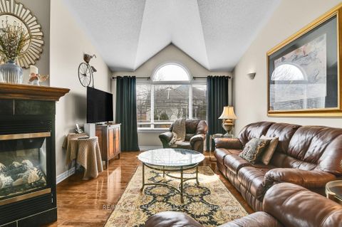 Photo 12 at 18 Spinney Way, Nepean (Longfields), Ottawa