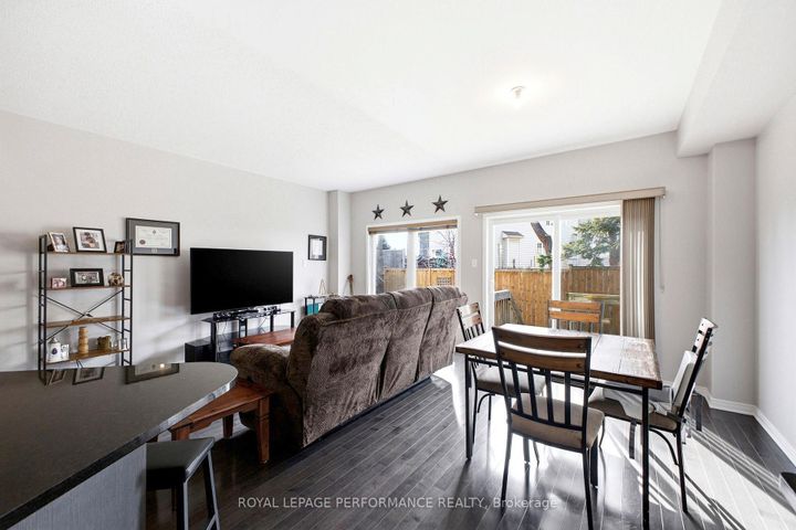 Photo 16 at 15 Dundalk Private, Nepean (Stonebridge), Ottawa