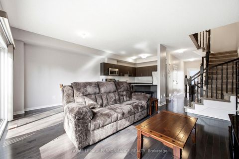 Photo 13 at 15 Dundalk Private, Nepean (Stonebridge), Ottawa