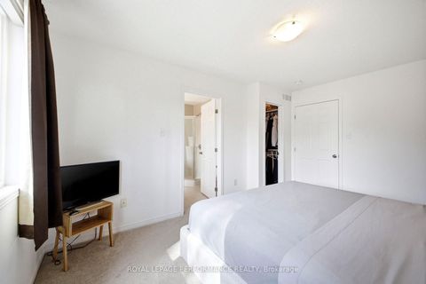 Photo 20 at 15 Dundalk Private, Nepean (Stonebridge), Ottawa