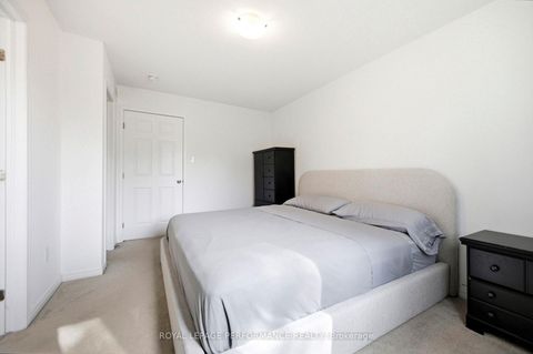 Photo 21 at 15 Dundalk Private, Nepean (Stonebridge), Ottawa