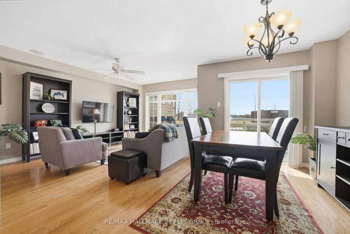 Photo 7 at 121 Corinth Private, Nepean (Merivale Industrial Park/Citiplace), Ottawa