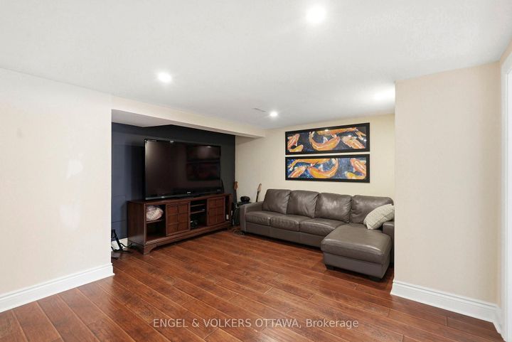 Photo 34 at 12 Mancil Drive, Nepean (Knollsbrook), Ottawa