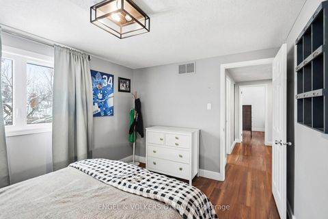 Photo 29 at 12 Mancil Drive, Nepean (Knollsbrook), Ottawa