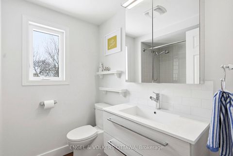 Photo 32 at 12 Mancil Drive, Nepean (Knollsbrook), Ottawa