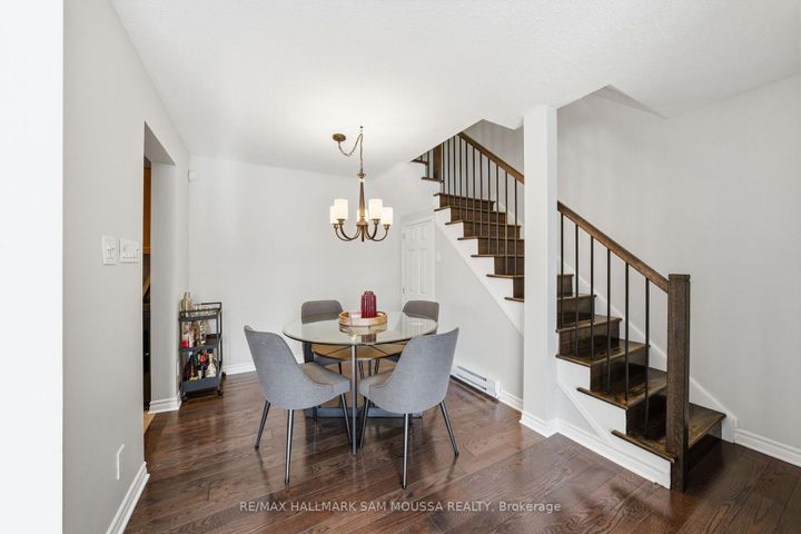 Photo 11 at B - 25 Woodvale Green, Nepean (Craig Henry/Woodvale), Ottawa